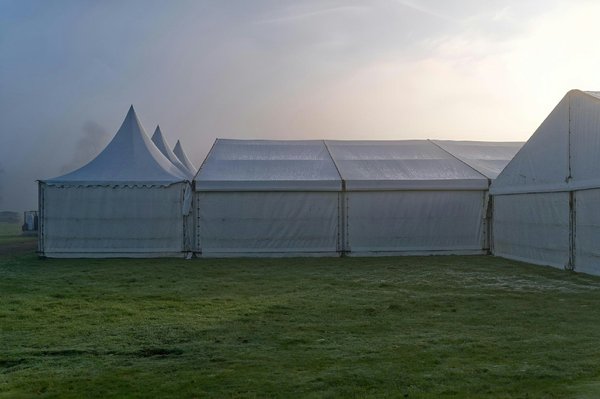 Location de tonnelle pour les particuliers : une option efficace pour un mariage